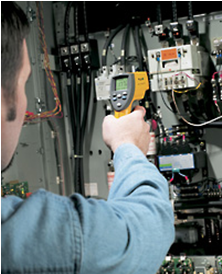 女人张开腿让男人添