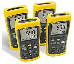 女人张开腿让男人添