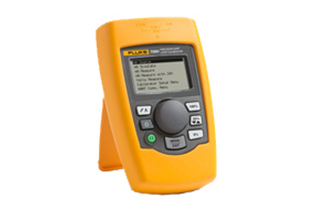 女人张开腿让男人添