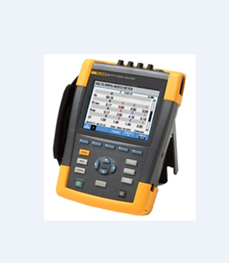 女人张开腿让男人添