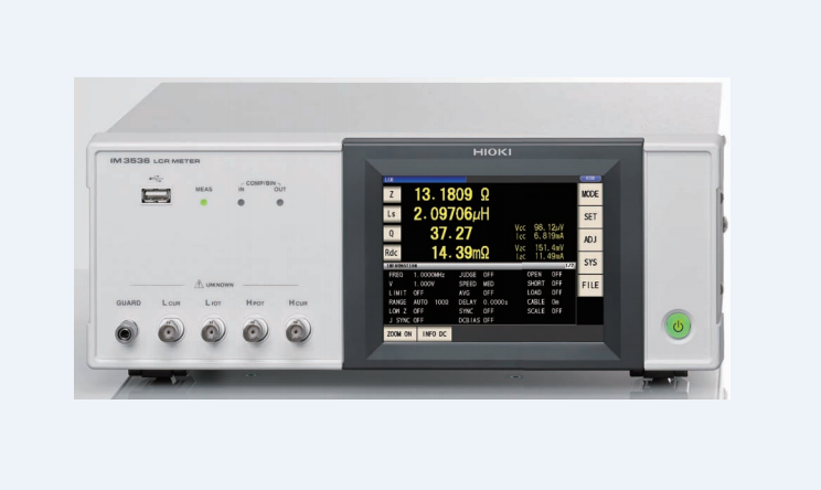 女人张开腿让男人添