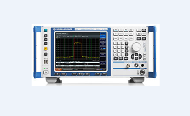 女人张开腿让男人添