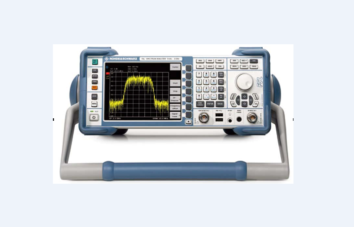 女人张开腿让男人添