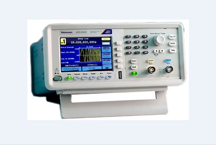 女人张开腿让男人添