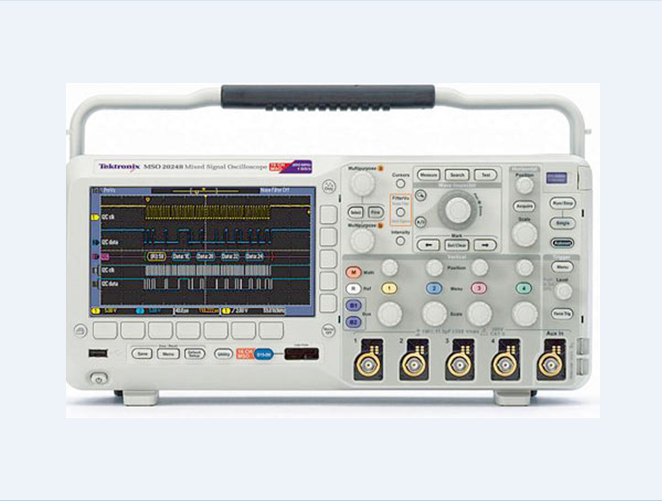 女人张开腿让男人添