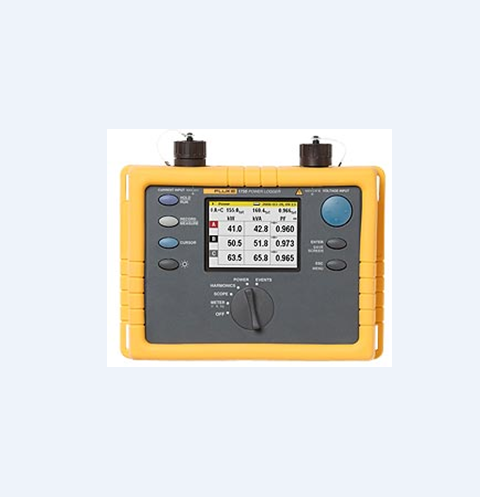 女人张开腿让男人添