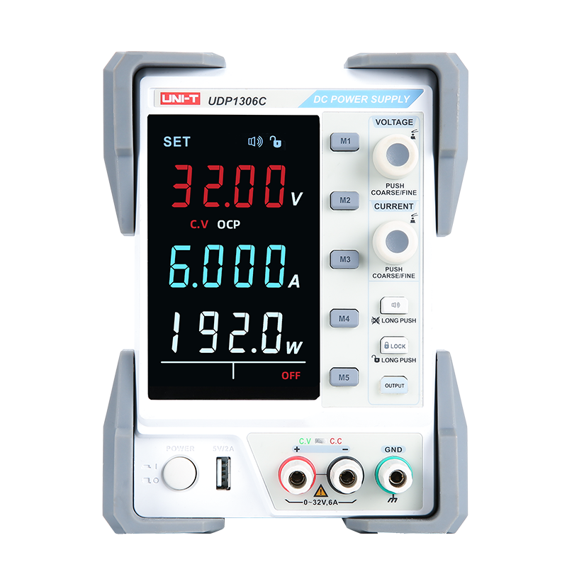 女人张开腿让男人添