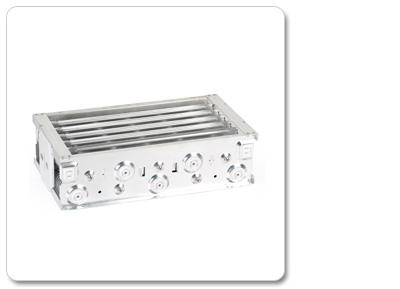 女人张开腿让男人添