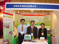 女人张开腿让男人添