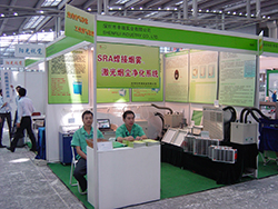 女人张开腿让男人添