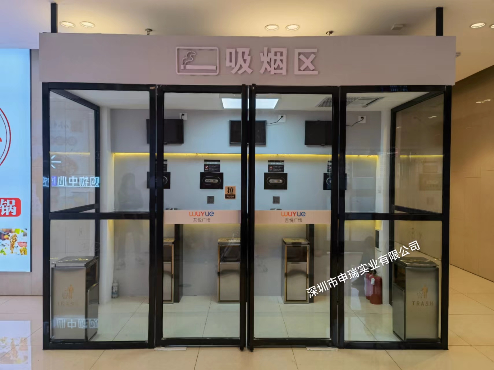 女人张开腿让男人添