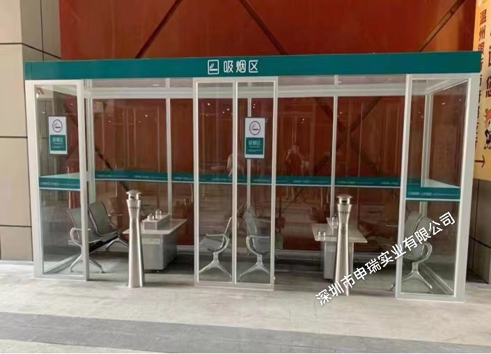 女人张开腿让男人添