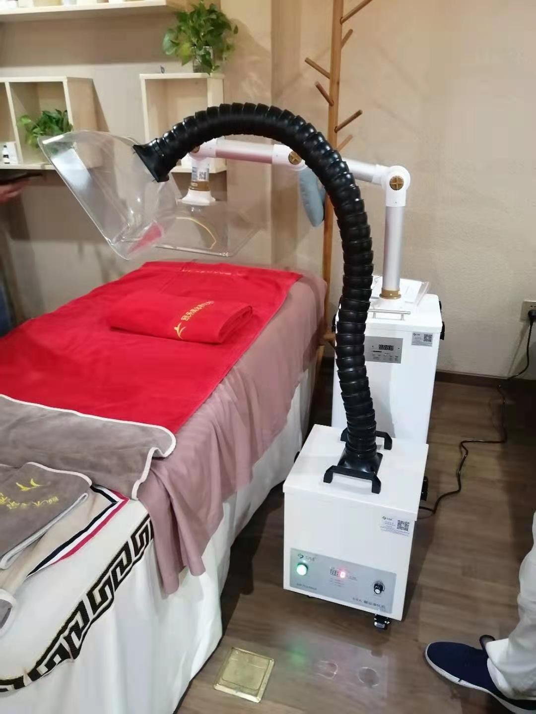 女人张开腿让男人添