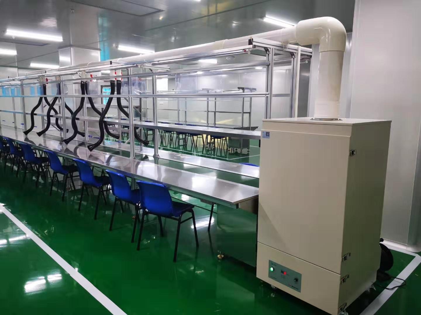 女人张开腿让男人添